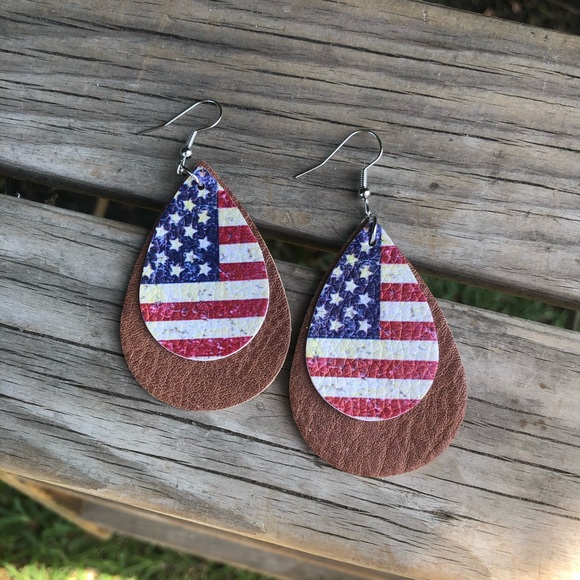 American Flag Faux Leather Earrings - Picture 1 of 4